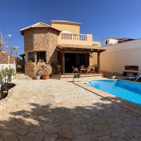 Villa Ingrid. Piscina Exterior. Las Playas Esterno foto